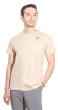 Load image in gallery viewer, <transcy>beige hydrangea T-shirt</transcy>