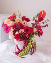 Load image in gallery viewer, valentina
