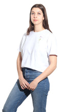 Cargar imagen en el visor de la galería, playera lisianthus blanca
